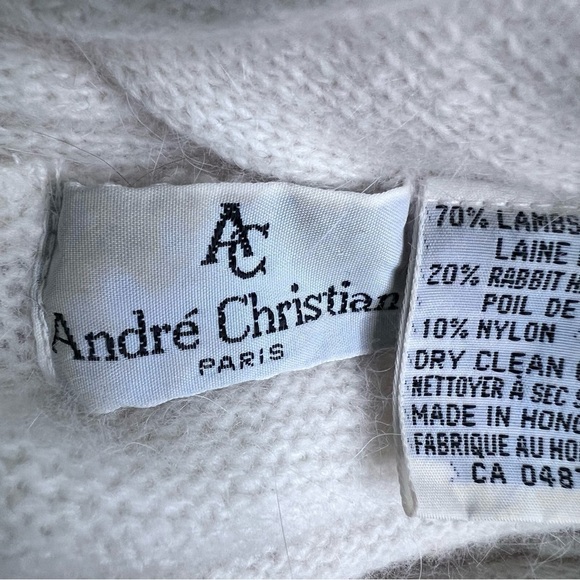 Vintage Andre Christian Cream Lambswool Sweater Size Small - Picture 11 of 13